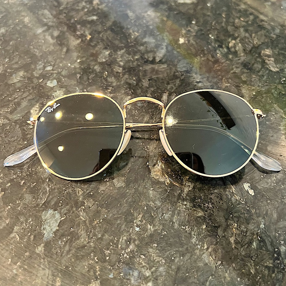 Round Raybans brand new great condition